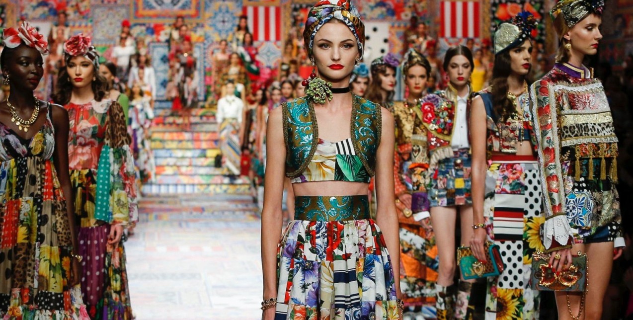 MFW: Οι παιχνιδιάρικες δημιουργίες των D&G, οι λιτές γραμμές του Fendi και το ιδιαίτερο μήνυμα του Nº21 που εντυπωσίασαν 