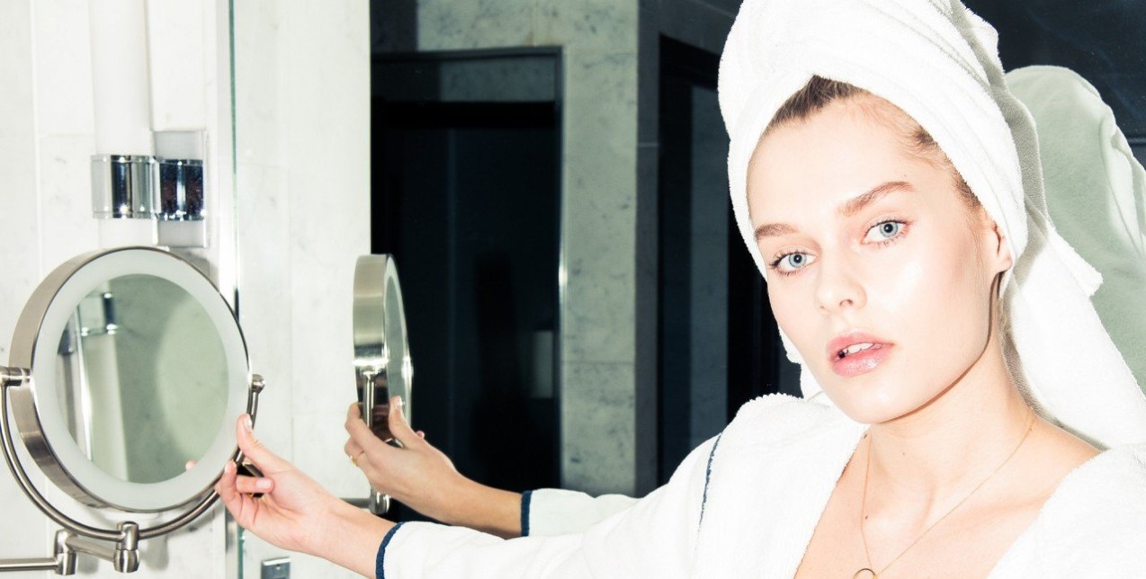 Αυτοί είναι οι 4 καλύτεροι τρόποι για να κάνετε το ντεμακιγιάζ «παιχνιδάκι»