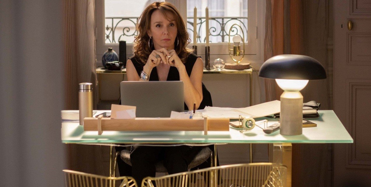 Οι σειρές & ταινίες που μπορείτε να παρακολουθήσετε αν ψάχνετε έμπνευση για υπέροχο διάκοσμο 