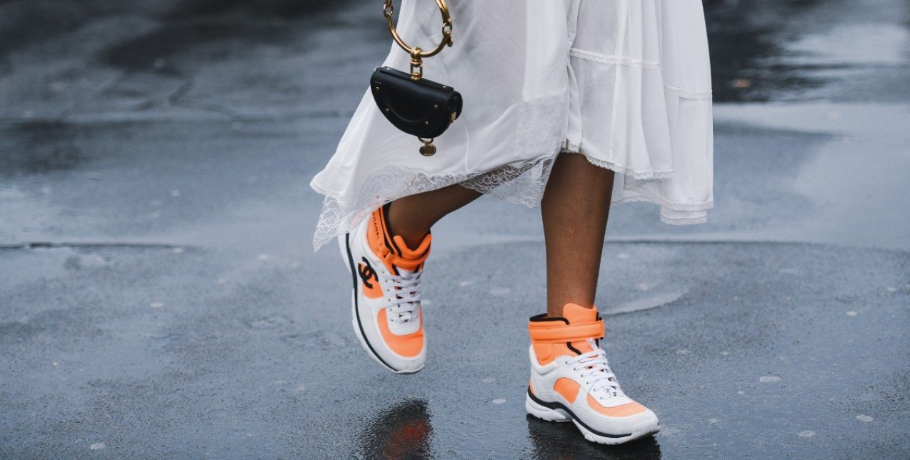 S for Sneakers: Δημιουργήστε τις πιο άνετες και fashionable εμφανίσεις με τα αγαπημένα μας αθλητικά