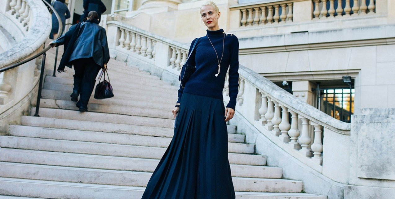 Εμπιστευτείτε τα μονοχρωματικά looks 