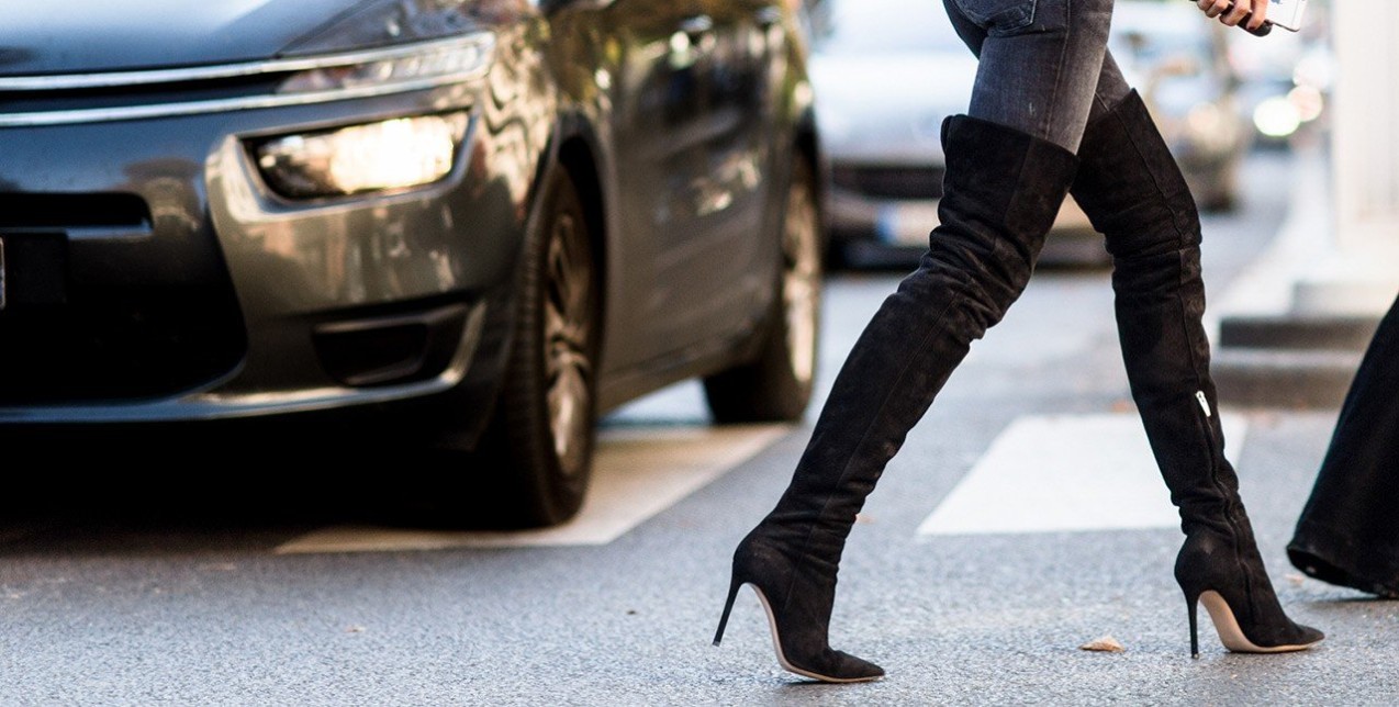 Mπείτε στο παιχνίδι της over the knee μπότας 