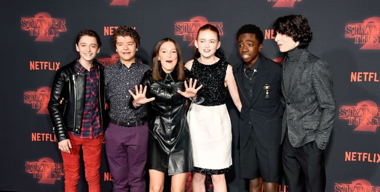 Πρεμιέρα για την πολυαναμενόμενη 2η σεζόν του Stranger Things 