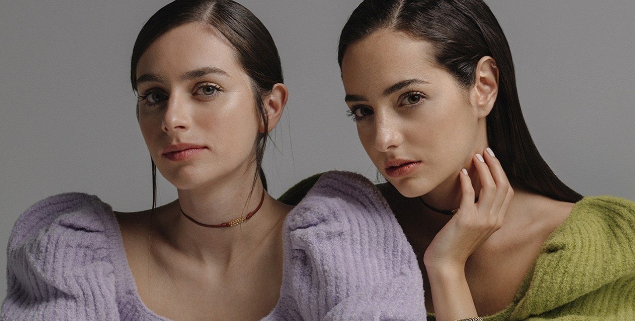 H νέα συνεργασία-«όνειρο» στον χώρο του κοσμήματος παρουσιάζει το δώρο που θα θέλουμε όλες τις φετινές γιορτές