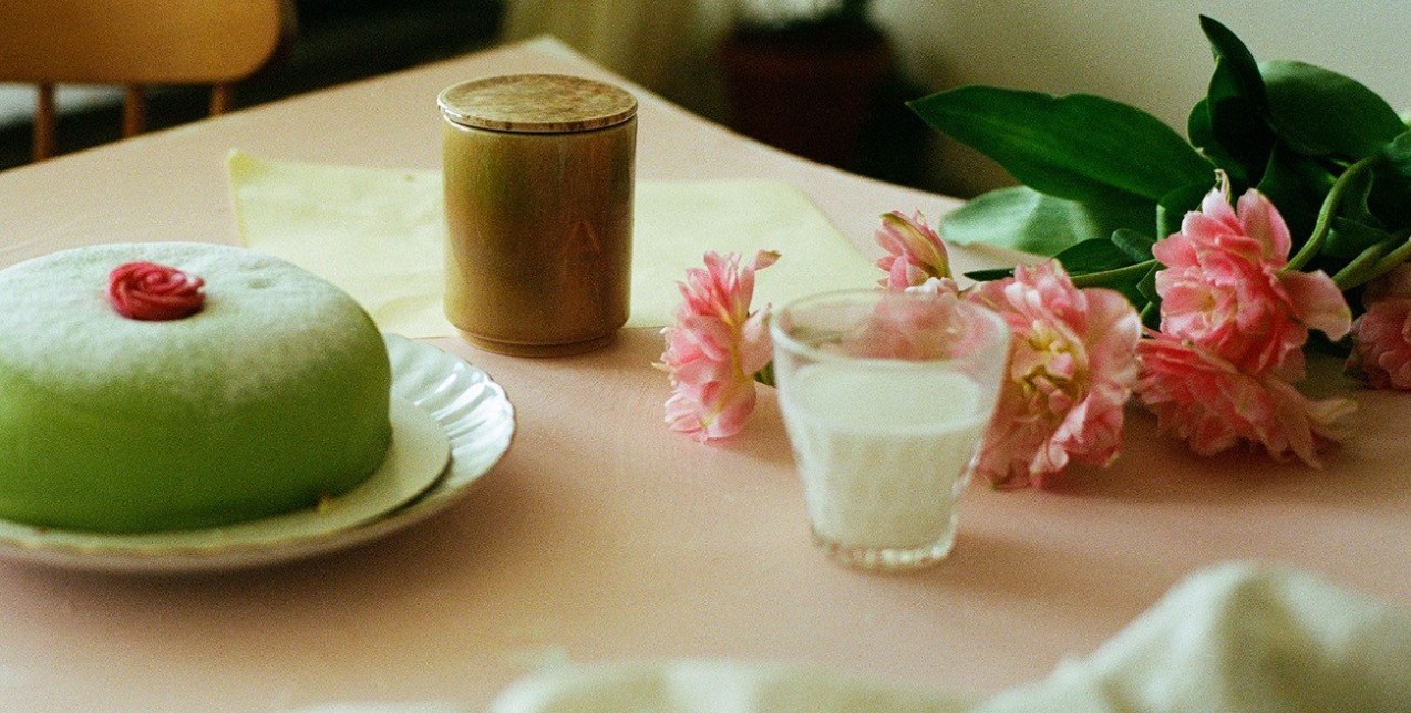 Candles We Love: 13 αρωματικά κεριά που θα κάνουν το σπίτι σας να «μυρίσει χαρά» 