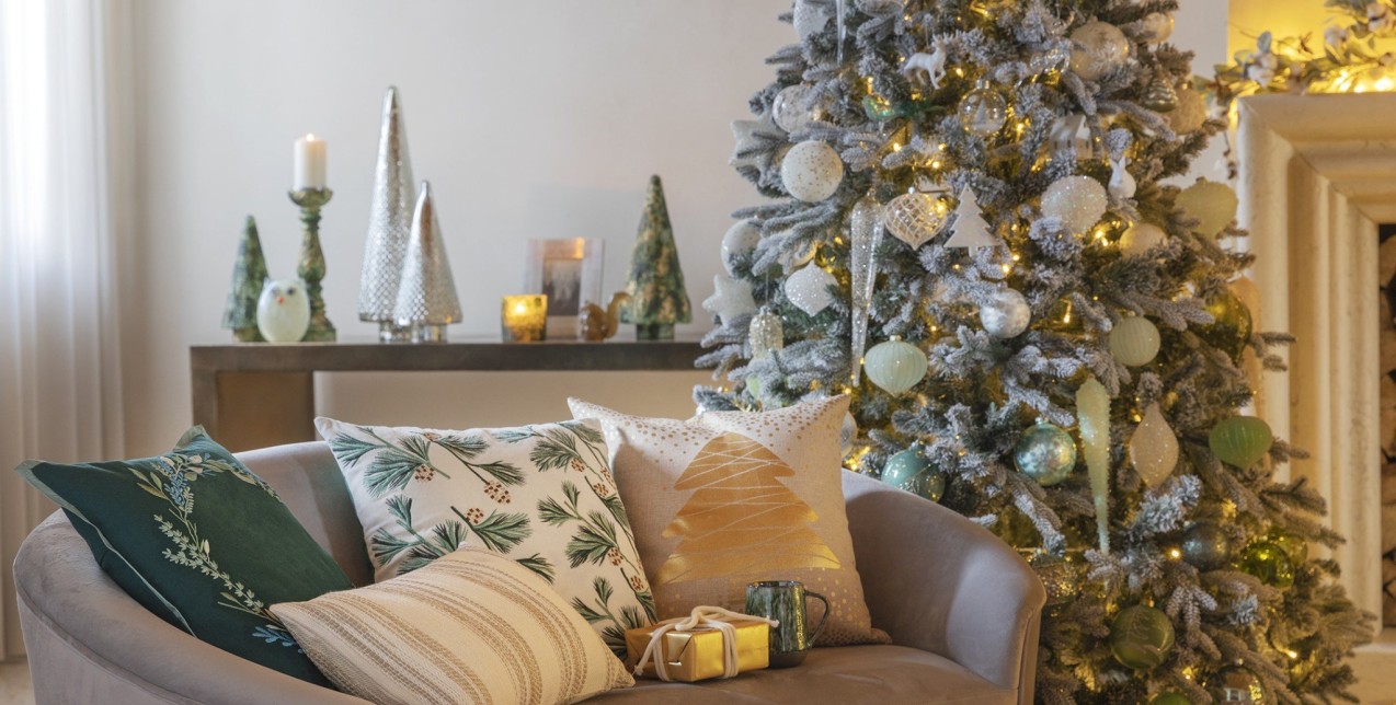 Σκέφτεστε να στολίσετε; Βρήκαμε τον απόλυτο online προορισμό για τα πιο ωραία Χριστουγεννιάτικα διακοσμητικά