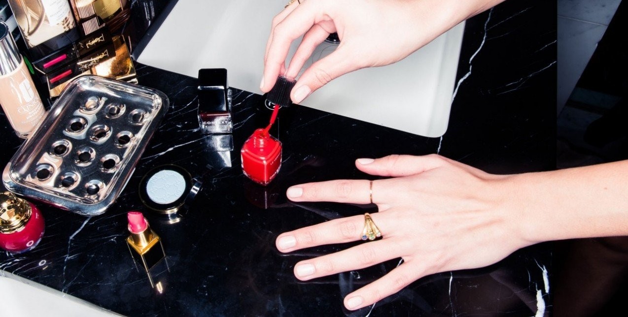 Τα 6 nail designs που μπορείτε να δοκιμάσετε μόνες σας στα νύχια σας