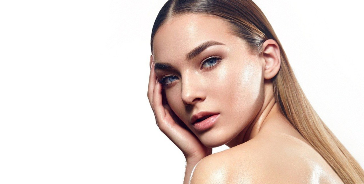 Αυτές τις γιορτές δώστε λάμψη στην επιδερμίδα σας & αισθανθείτε εσείς η πρωταγωνίστρια των εορταστικών εμφανίσεων