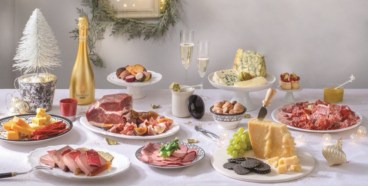 Spreading Happiness: Υποδεχτείτε την εορταστική περίοδο δημιουργώντας αξέχαστες αναμνήσεις γύρω από το οικογενειακό τραπέζι