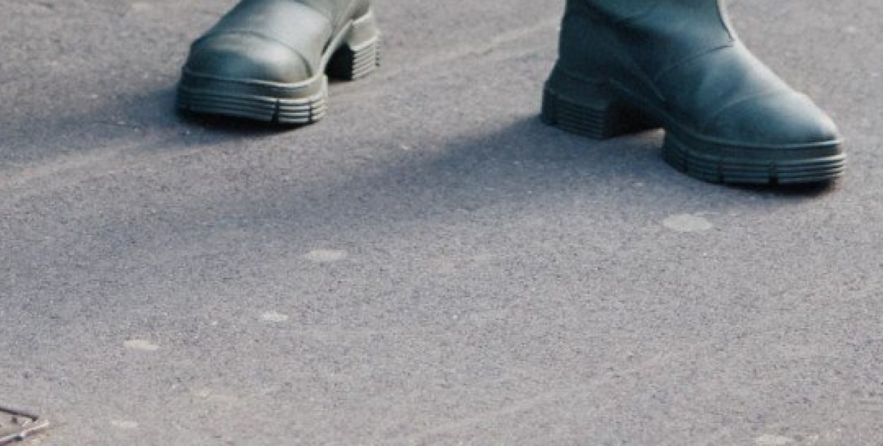 Wellington boots: Έτσι θα φορέσετε τα αγαπημένα παπούτσια των Instagrammers