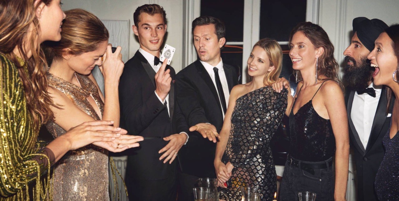 New Year’s Eve: Tα χρώματα που πρέπει να φορέσετε για ένα τυχερό 2021 