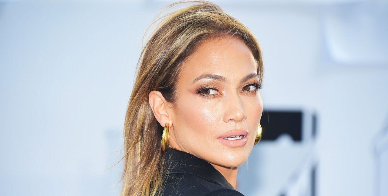 Contouring: Τα tricks για να επιλέξετε τη σωστή απόχρωση ανάλογα με τον τόνο της επιδερμίδας σας