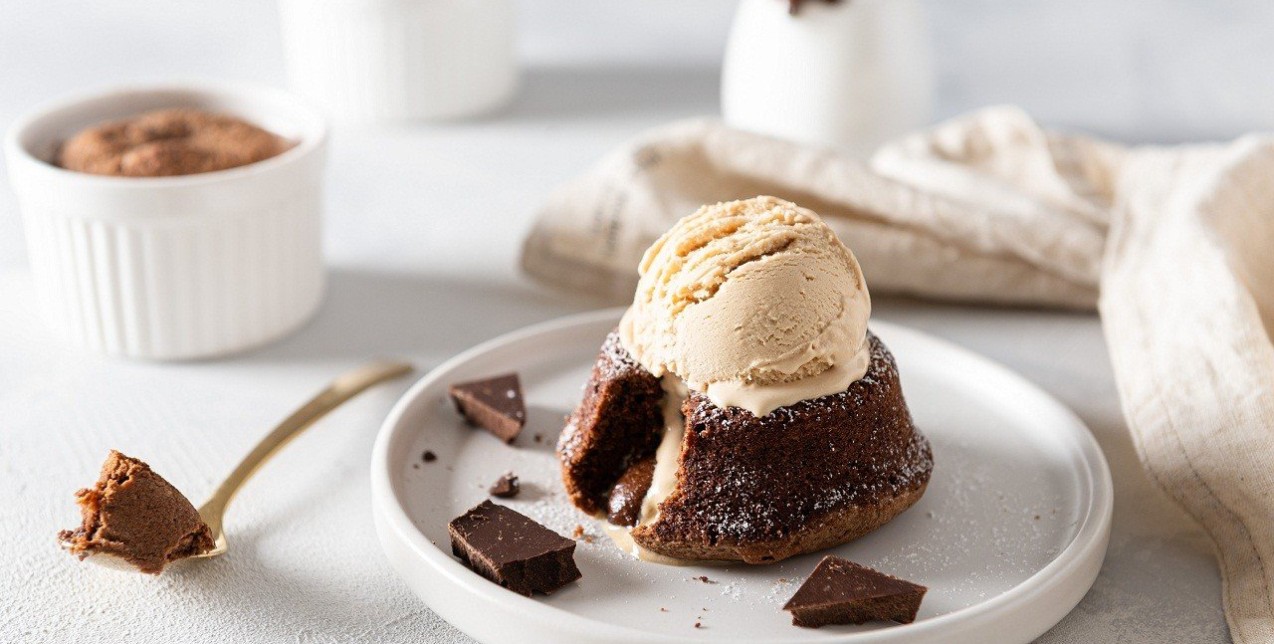 Sweet Escape: Γιατί δεν μπορούμε να σταματήσουμε να τρώμε γλυκά;