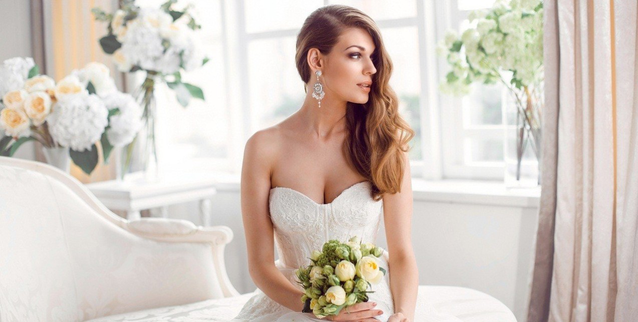 Pre-wedding skincare: Βήμα-βήμα η περιποίηση προσώπου & σώματος για να λάμπετε στον γάμο σας