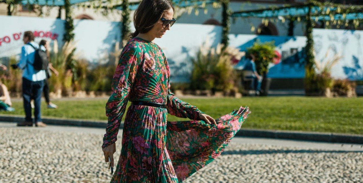 F for florals: 13+1 φορέματα για trendy ανοιξιάτικες εμφανίσεις