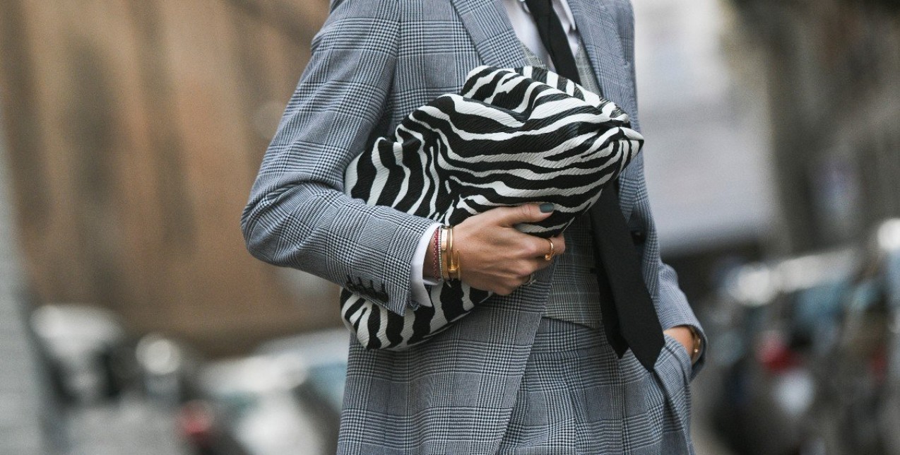 6 styling tips για να φορέσετε με επιτυχία το γκρι χρώμα την άνοιξη