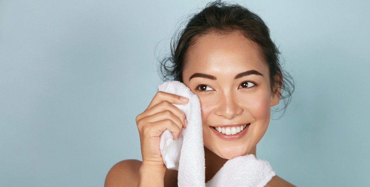 Ποια skincare ρουτίνα πρέπει να ακολουθείτε ανάλογα με τον τύπο δέρματός σας