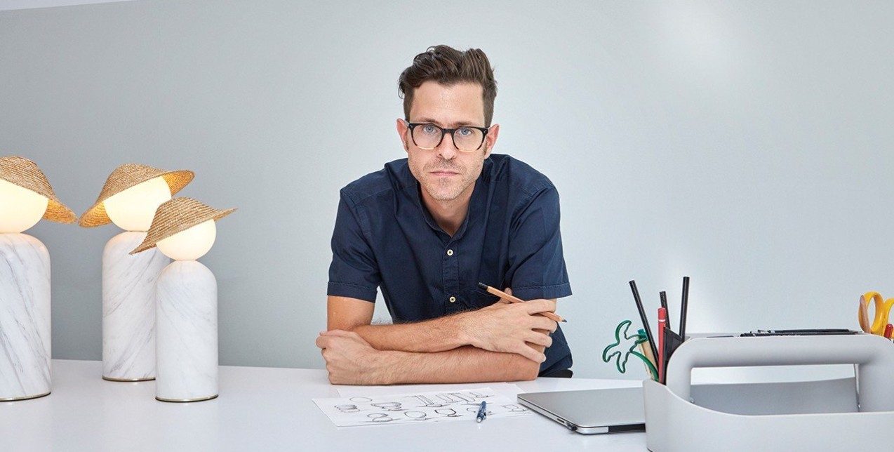 O ταλαντούχος δημιουργός του Studio Aristotelis Barakos μάς συστήνεται μέσα από τους πειραματισμούς του με το design