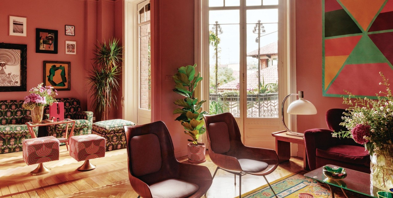 Ένα παραμυθένιο διαμέρισμα στο Μιλάνο γεμάτο ανοιξιάτικα χρώματα που αποτελεί ωδή στην αισιοδοξία 