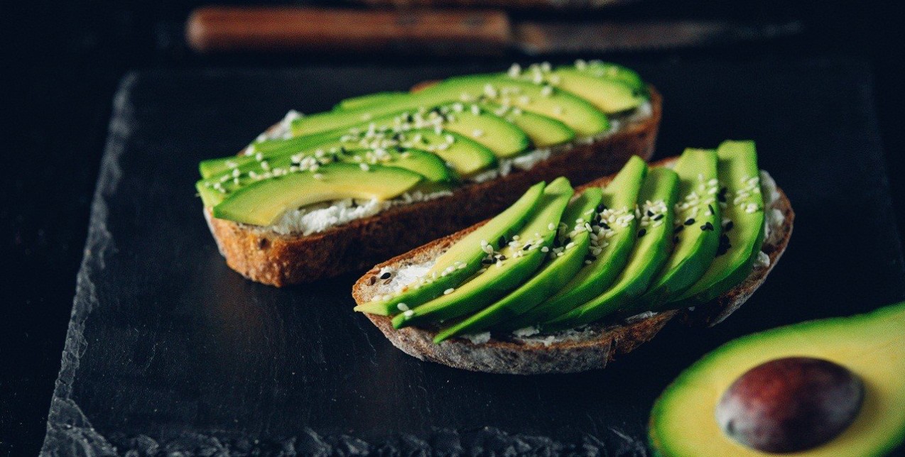 Avocado Lovers: 4 συνταγές με αβοκάντο που θα σας φτιάξουν τη μέρα