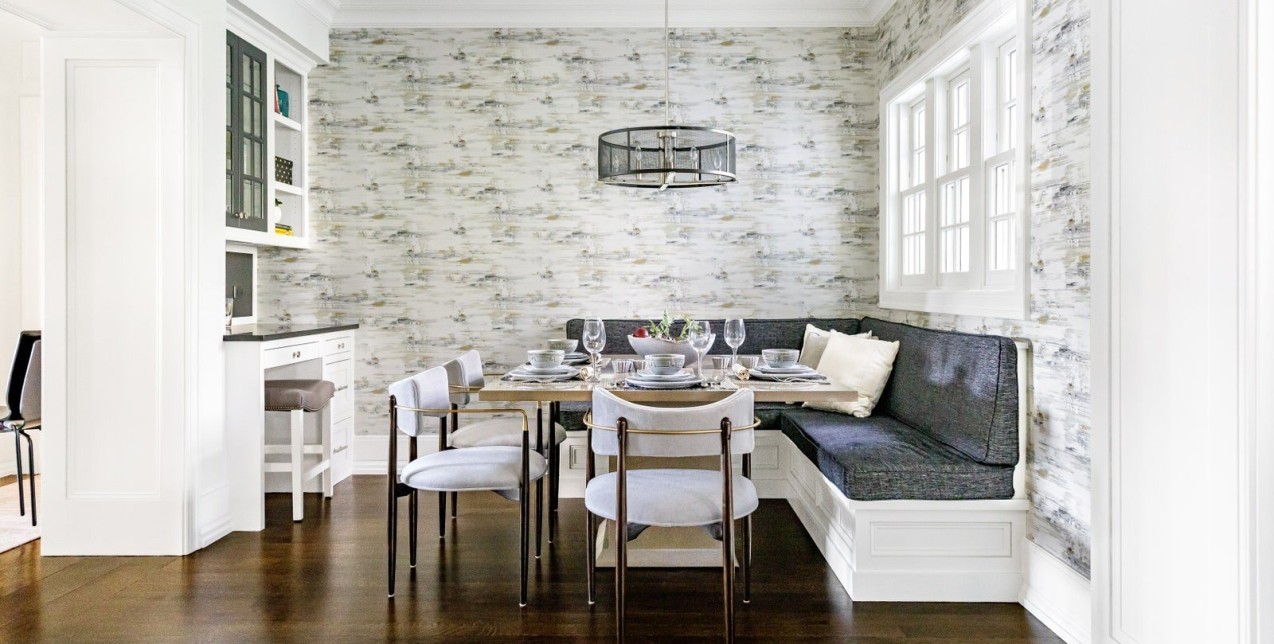 Μια οικογενειακή κατοικία στο Chicago εξυμνεί τις elegant γραμμές στο design