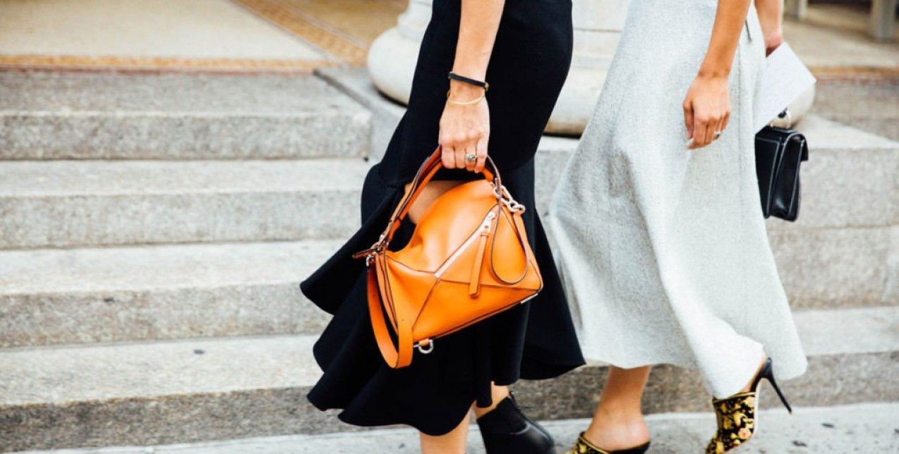 B for bags: Τα σχέδια στις τσάντες της άνοιξης που σας ταιριάζουν ανάλογα με το ζώδιο σας 