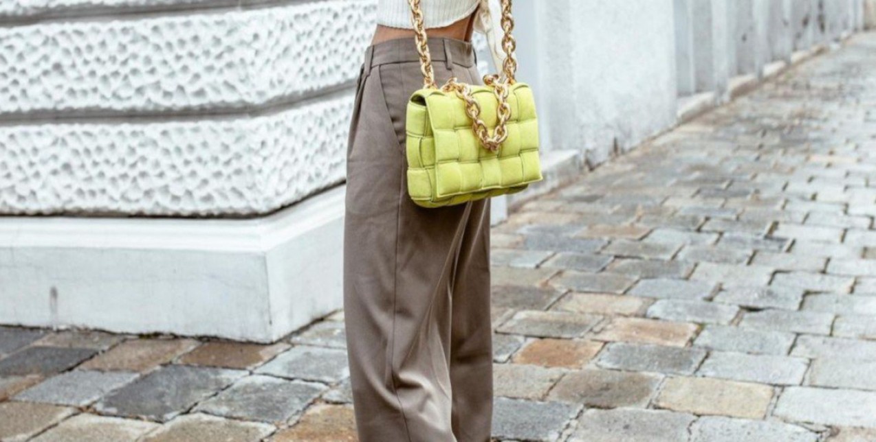 Last minute trend: Τα dad pants είναι τα παντελόνια που επιλέγουμε τη φετινή άνοιξη