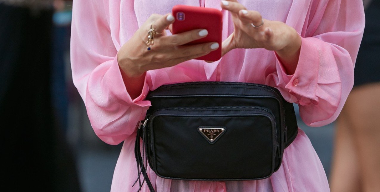 Αυτό είναι το colour trend που κυριαρχεί στα must-haves του καλοκαιριού 