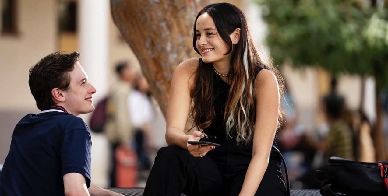 Οι must-watch σειρές εκτός Netflix για να παρακολουθήσετε αυτό το καλοκαίρι