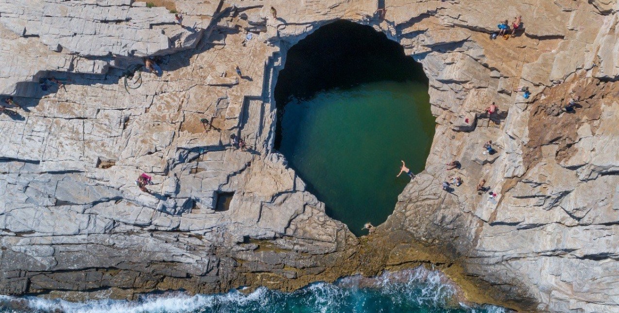 Welcome to Greece: 7 ελληνικές παραλίες - «διαμάντια» που ανυπομονούμε να επισκεφτούμε φέτος 
