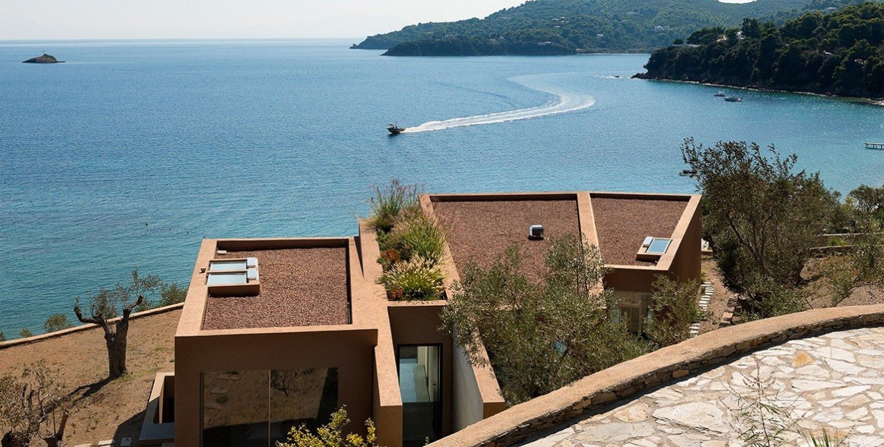 Το υπέροχο Aclhladies house στη Σκιάθο με θέα το Αιγαίο