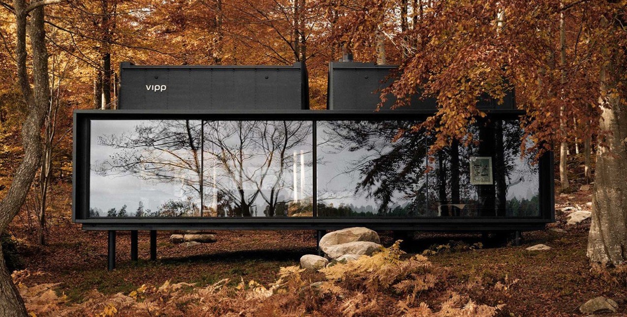 Ένα σύγχρονο καταφύγιο μέσα στη φύση προτείνει έναν νέο τρόπο απόδρασης