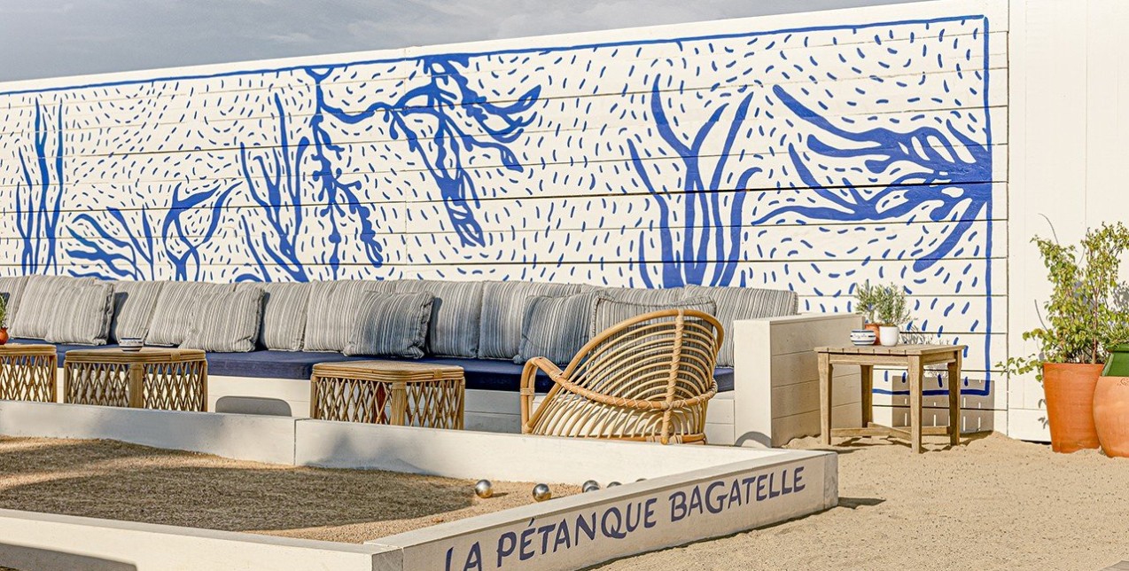 To θρυλικό restaurant & beach club, Bagatelle St. Tropez άνοιξε ανανεωμένο τις πύλες του 
