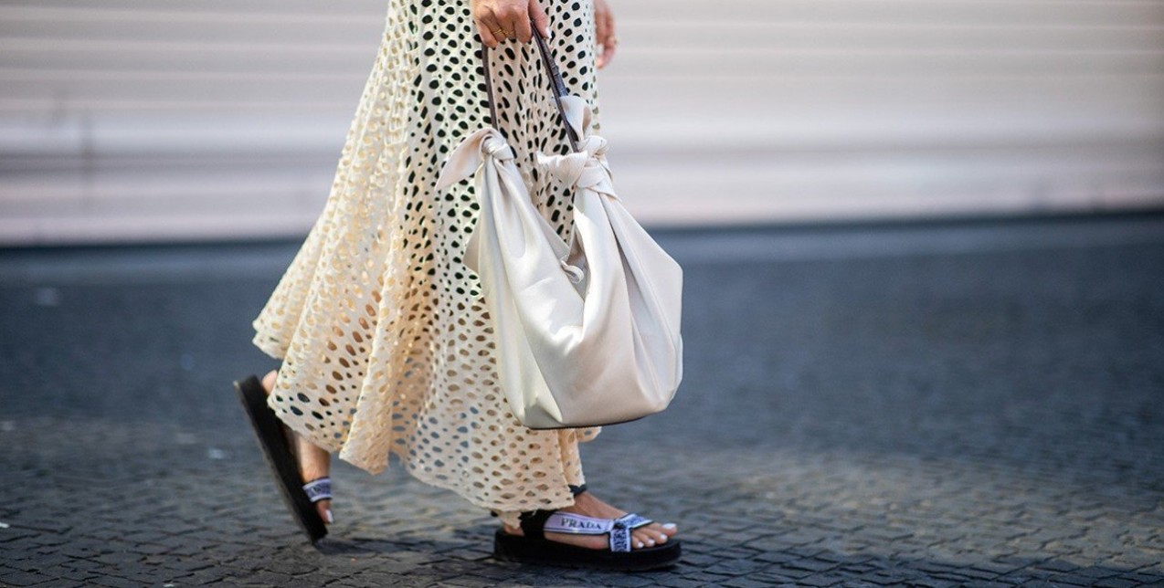 Chunky sandals: 13 hot σχέδια που θα χρειαστούμε και την επόμενη σεζόν