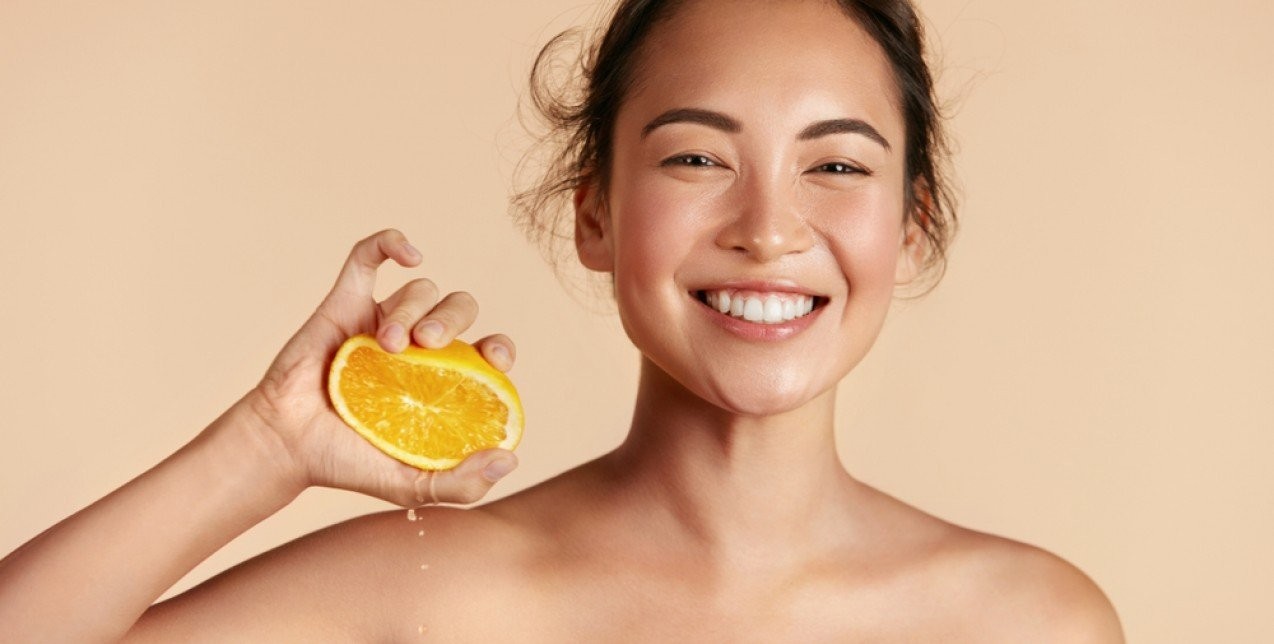 Γνωρίζετε ποια τρόφιμα έχουν περισσότερη βιταμίνη C ακόμα και από το πορτοκάλι;