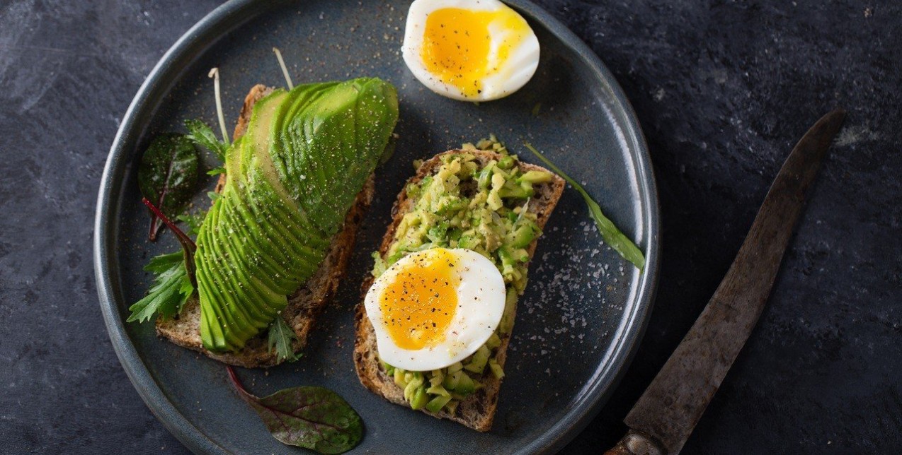 Ψωμί με αβοκάντο: Διαφορετικά combos του απόλυτου συνδυασμού 