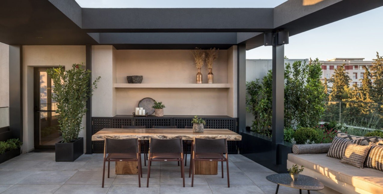 Πώς ένα κτίριο της δεκαετίας του '50 μετατράπηκε σε ένα σύγχρονο ξενοδοχείο 