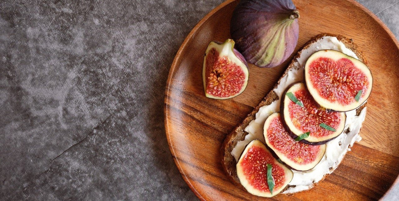 4 γλυκές & αλμυρές συνταγές με σύκα εποχής