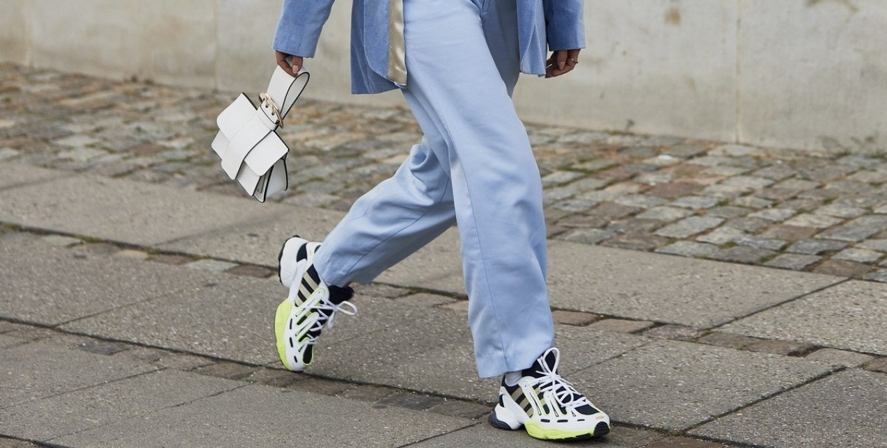 Ultimate combos: Τα παντελόνια με τα οποία ταιριάζουν τα sneakers σας 