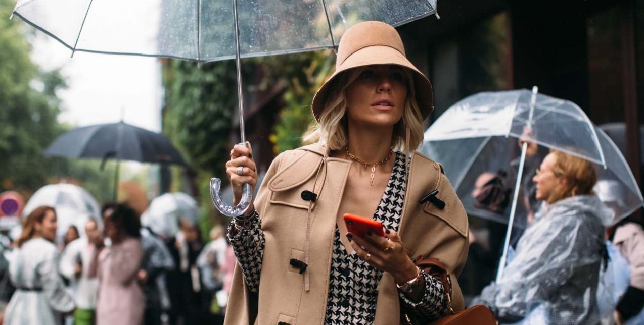 Rainy Days: Αντιμετωπίστε τη βροχή με πολύ στιλ 
