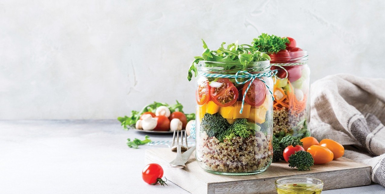 Πράσινη κουζίνα: Απλές πρακτικές για να μαγειρεύετε και να τρώτε καλύτερα