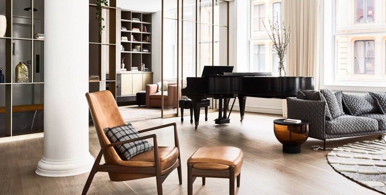 Ένα διαμέρισμα του '70 στη Νέα Υόρκη μετατρέπεται στο απόλυτο chic town house