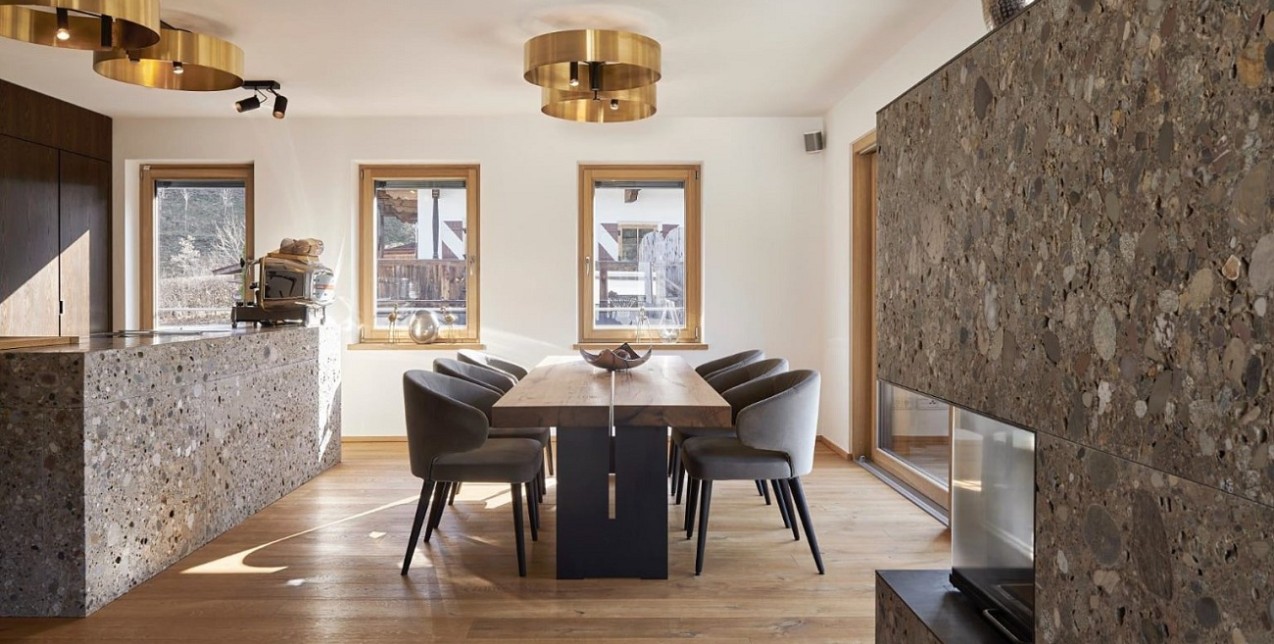 Μια κατοικία στις αυστριακές Άλπεις μάς εμπνέει για το απόλυτο winter decoration