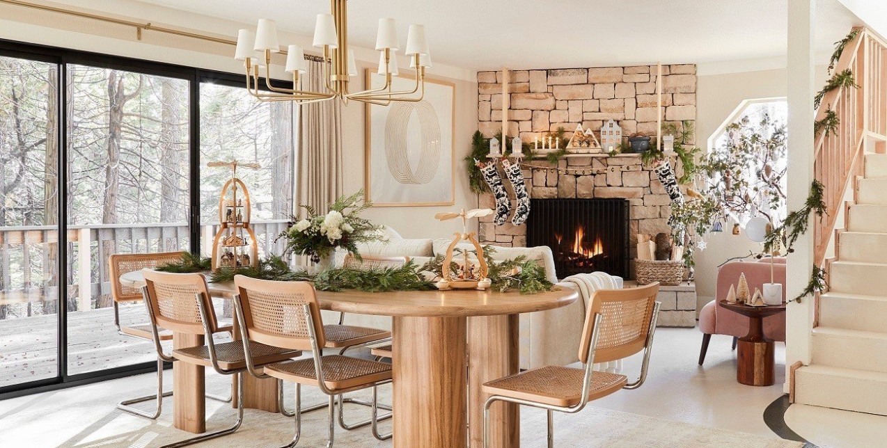 Ένα holiday decorated σπίτι στην California μας γεμίζει έμπνευση για εορταστική διακόσμηση