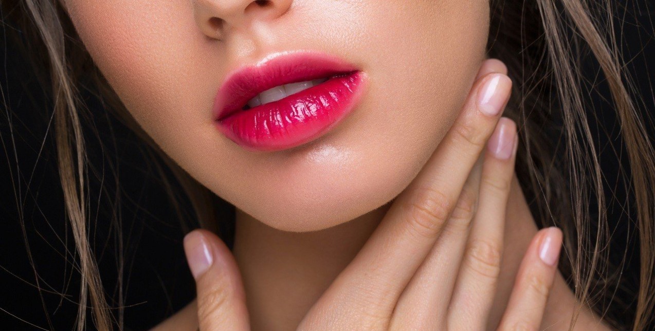 Οι περιζήτητες θεραπείες για φωτεινό δέρμα λίγο πριν από τις γιορτές