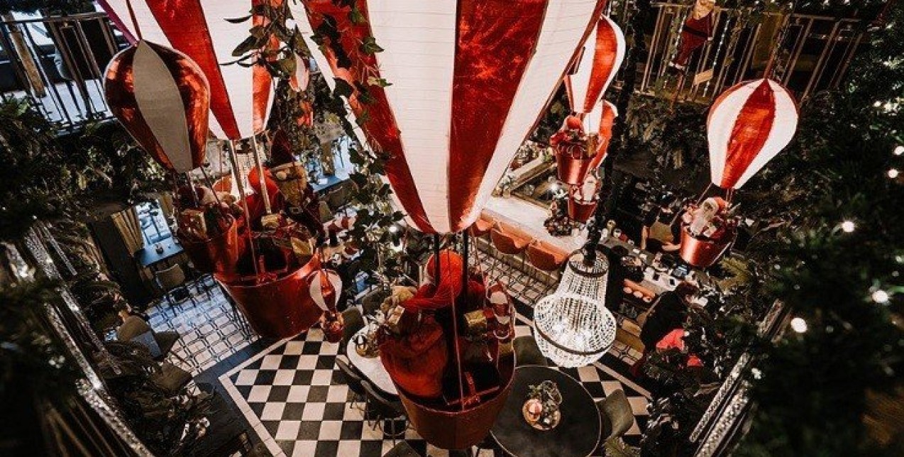 6 coffee-bars με τον πιο εντυπωσιακό Χριστουγεννιάτικο στολισμό στη Θεσσαλονίκη 