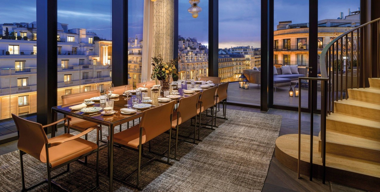 Bulgari Hotel Paris: Μόλις άνοιξε τις πύλες του και είναι συγκλονιστικό