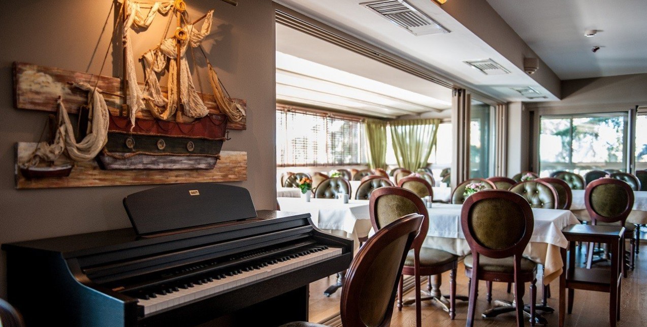 Κόκκινο κρασί & ψάρι: Οι μέτρ του είδους απέδειξαν ότι ταιριάζει