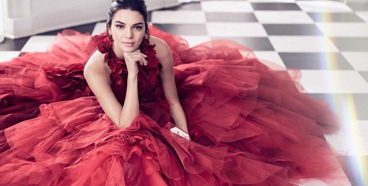 Τα καλύτερα φορέματα για red partying 