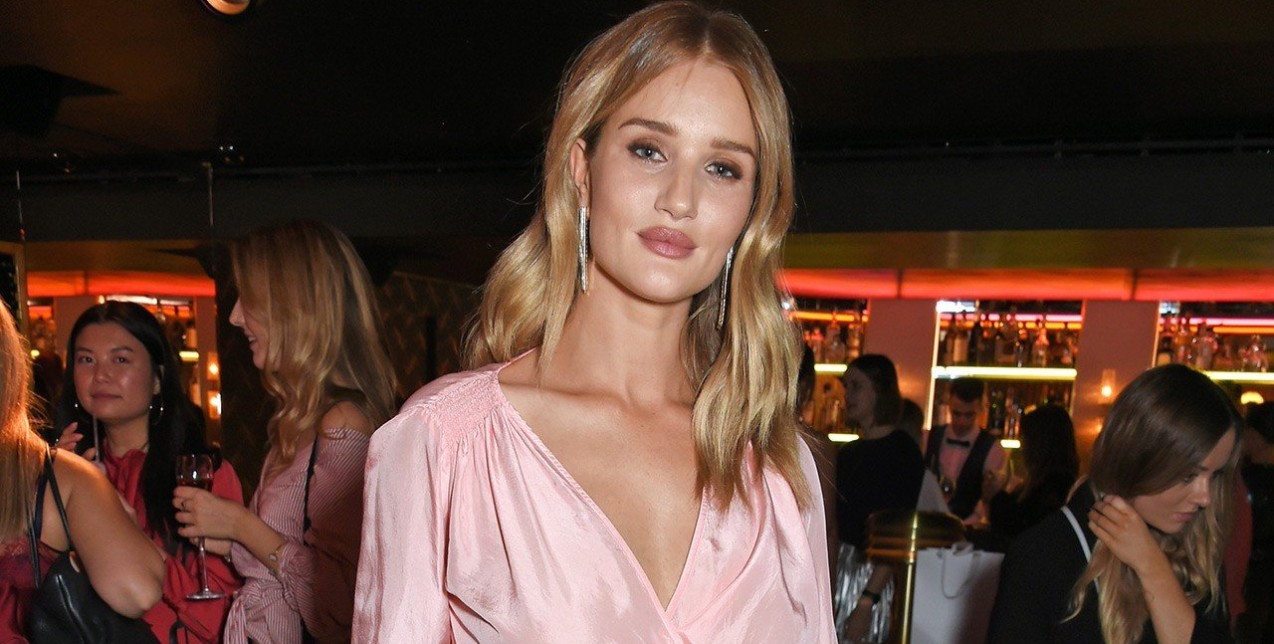 Αντιγράψτε το oriental look της Rosie Huntington-Whiteley 